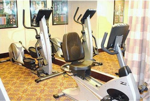 Holiday Inn Express วอเตอร์เบอรี ภายนอก รูปภาพ